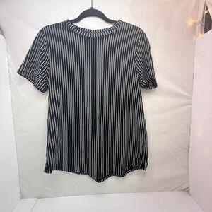 Lululemon black stripe t-shirt, size large